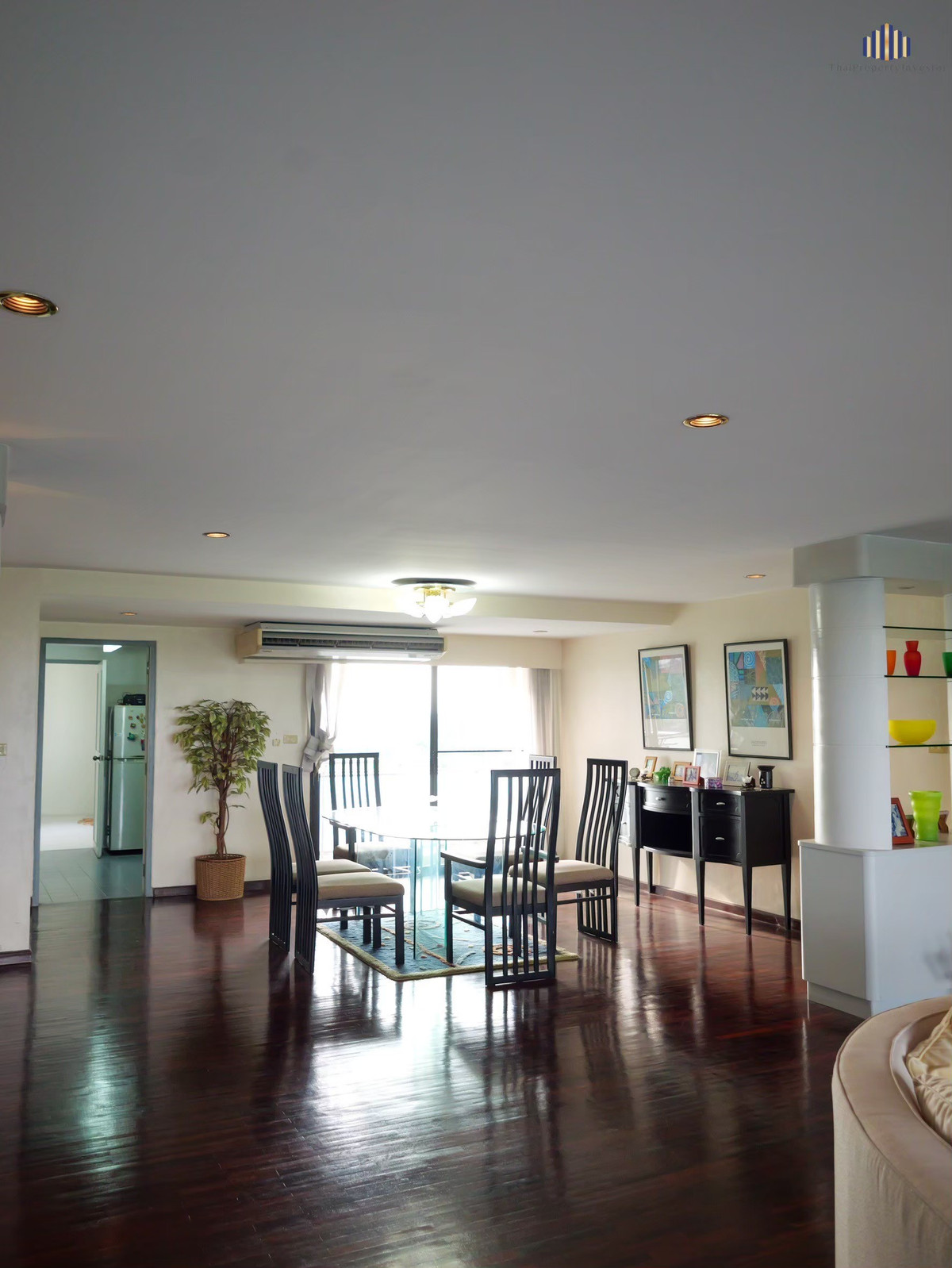 ขายคอนโดธนาซิตี้ เพรสทีจ คอนโดมิเนียม (Thana City Prestige Condominium) 2 ห้องนอน 3 ห้องน้ำ พร้อมห้องแม่บ้าน เฟอร์ครบพร้อมอยู่ ขนาด 185.45 ตร.ม. – รูปที่ 2