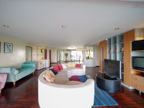ขายคอนโดธนาซิตี้ เพรสทีจ คอนโดมิเนียม (Thana City Prestige Condominium) 2 ห้องนอน 3 ห้องน้ำ พร้อมห้องแม่บ้าน เฟอร์ครบพร้อมอยู่ ขนาด 185.45 ตร.ม.