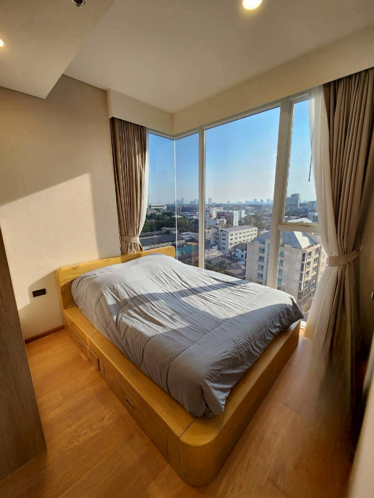 Condo for Rent near Ekkamai BTS station AT Siamese Exclusive Sukhumvit 42 Condo for Rent near Ekkamai BTS station AT Siamese Exclusive Sukhumvit 42
