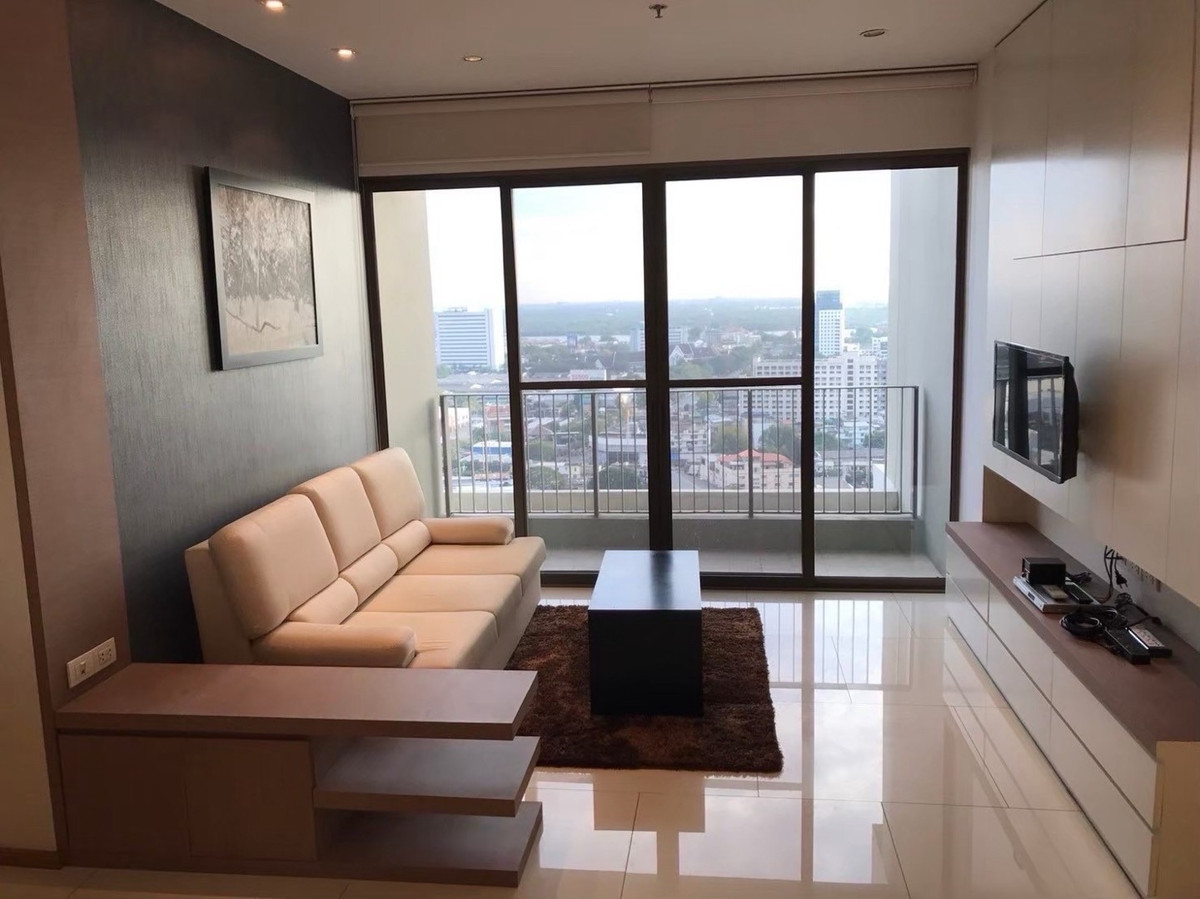For rent The emporio place ☎️ 0912322009