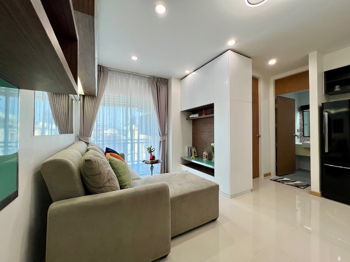 #Big room 🎯Newly decorated, move in immediately 🚝200m to #𝑩𝑻𝑺Wongwian Yai