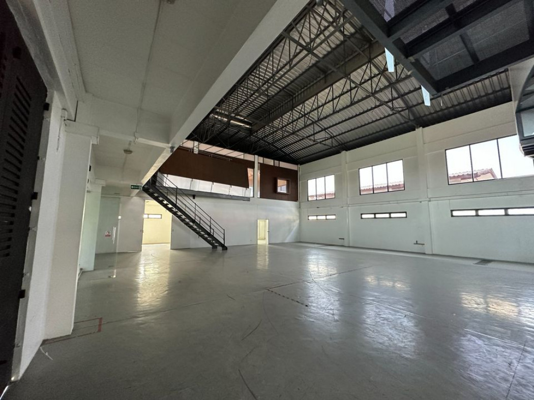 Warehouse-factory for rent With office building, Soi Sukhumvit 101, near BTS Punnawithi. – รูปที่ 4