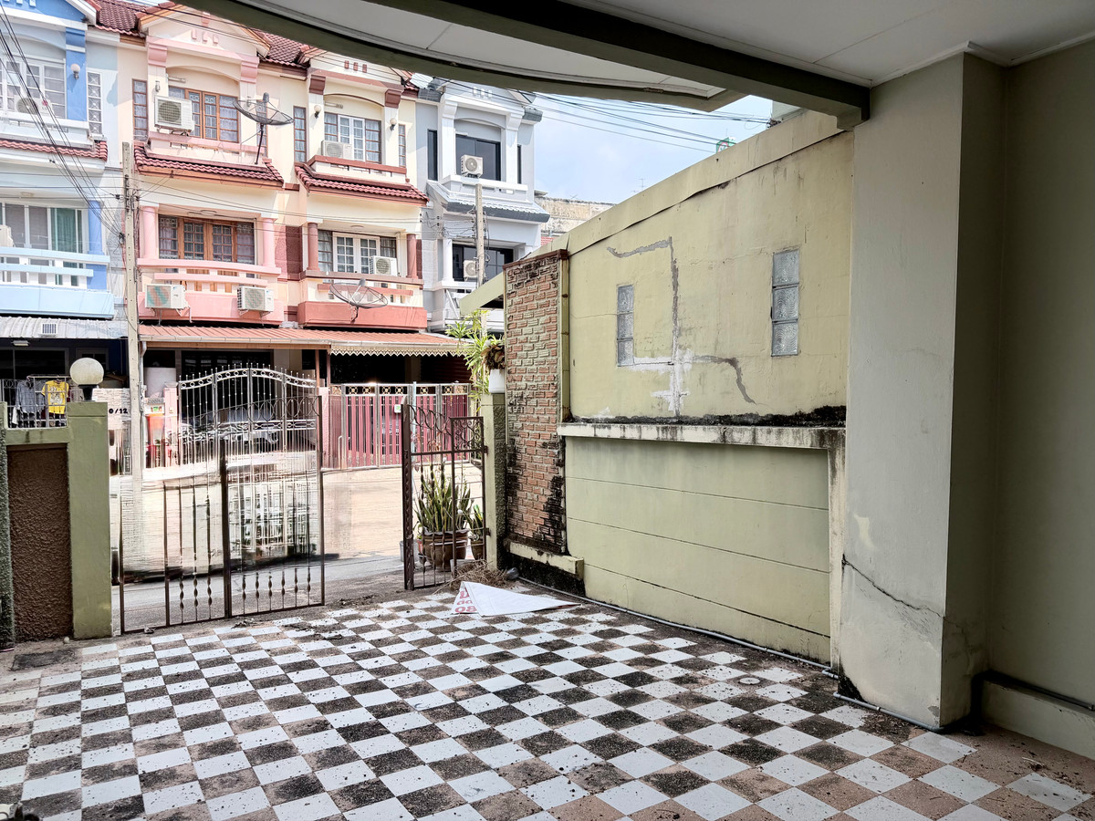ขาย ทาวน์โฮม 3 ชั้น 19.1 ตร.ว หมู่บ้านบุศรินทร์ บางบัวทอง  – รูปที่ 2