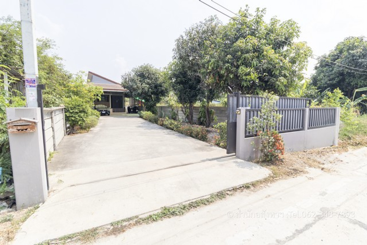 Single-storey detached house for sale Khlong Luang-Khlong Song On a large plot of land 150 sq m. near Thai market. Single-storey detached house for sale Khlong Luang-Khlong Song On a large plot of land 150 sq m. near Thai market.