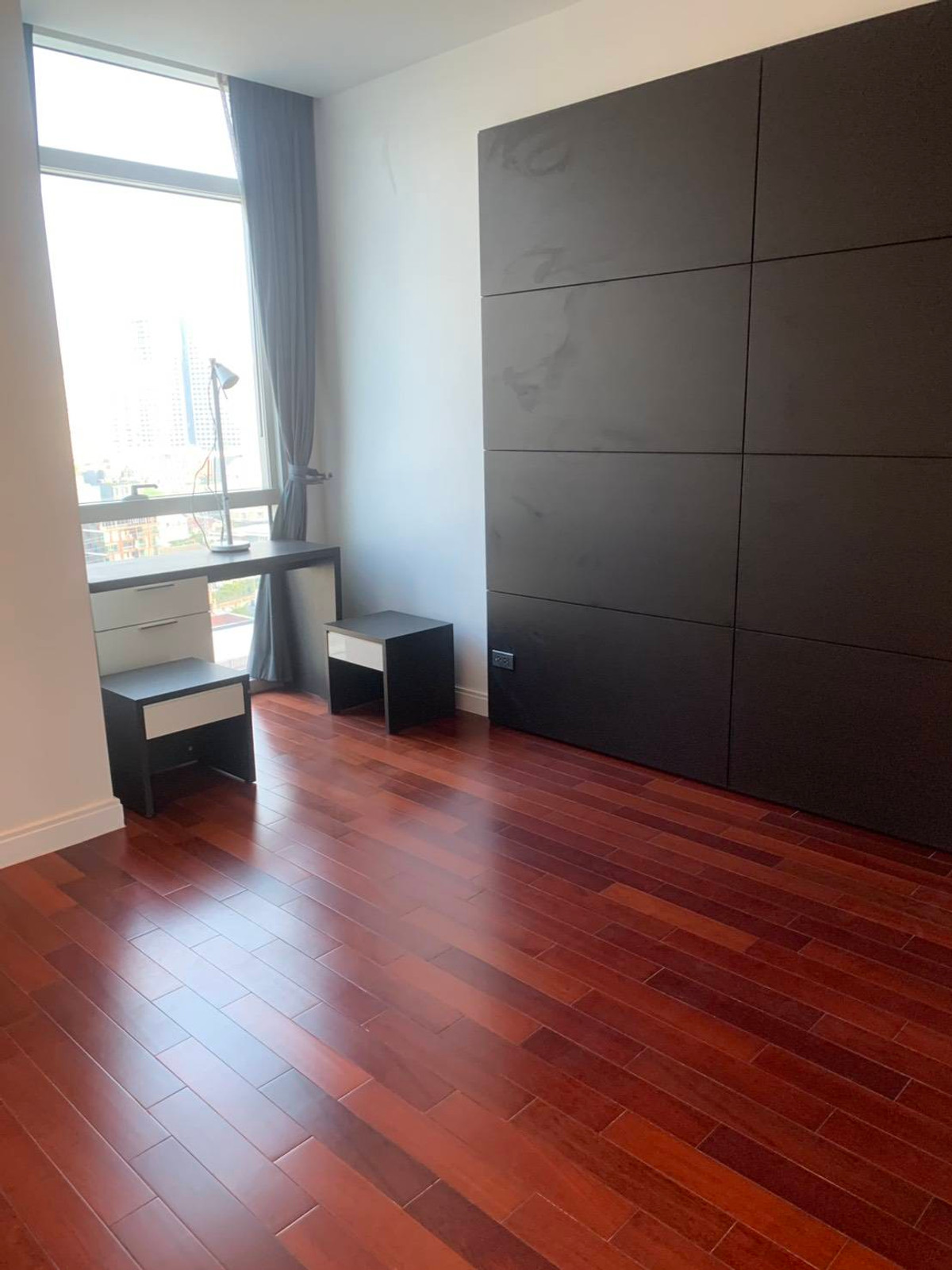 SL009/ขายคอนโดหรู Athenee Residence ห้องใหญ่ 120 ตร.ม. ใกล้ BTS เพลินจิต พร้อมที่จอดรถส่วนตัว 2 คัน – รูปที่ 2