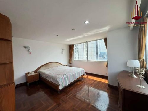 ✨ For Sale: Asoke Place Condo ✨ 💰 Only 10,990,000 THB