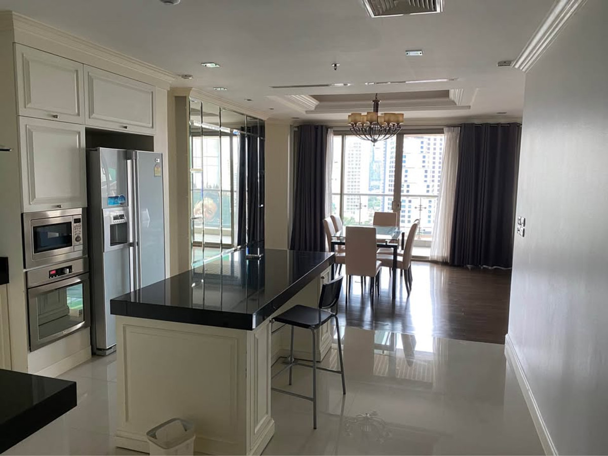 🏠✨ The Lakes | 2-Bedroom Condo for Sale/Rent (HBH-SI-68)