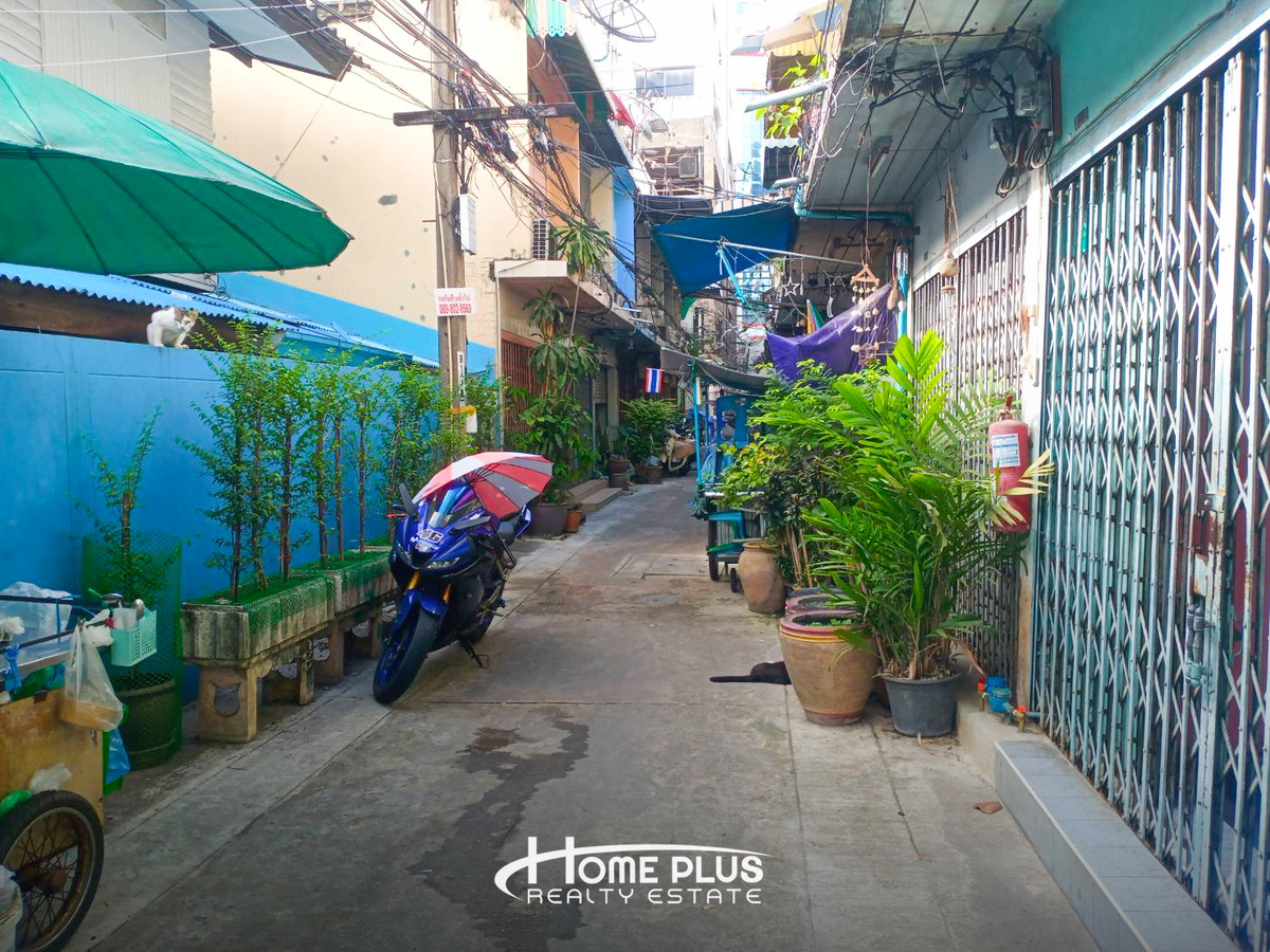 Land with buildings, Trok Kluea, Bang Rak, Surawong Road. – รูปที่ 2