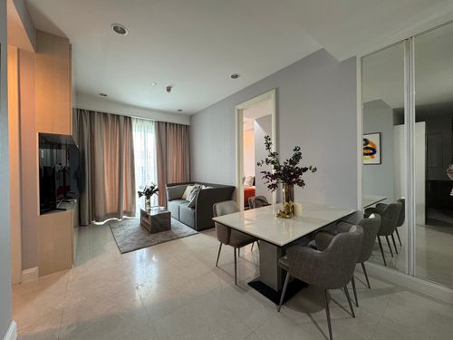 ⭐️ Condo for rent Q Langsuan, 2 bedrooms, Lang Suan area, near BTS Chidlom/Ploenchit. Near Lumphini Park