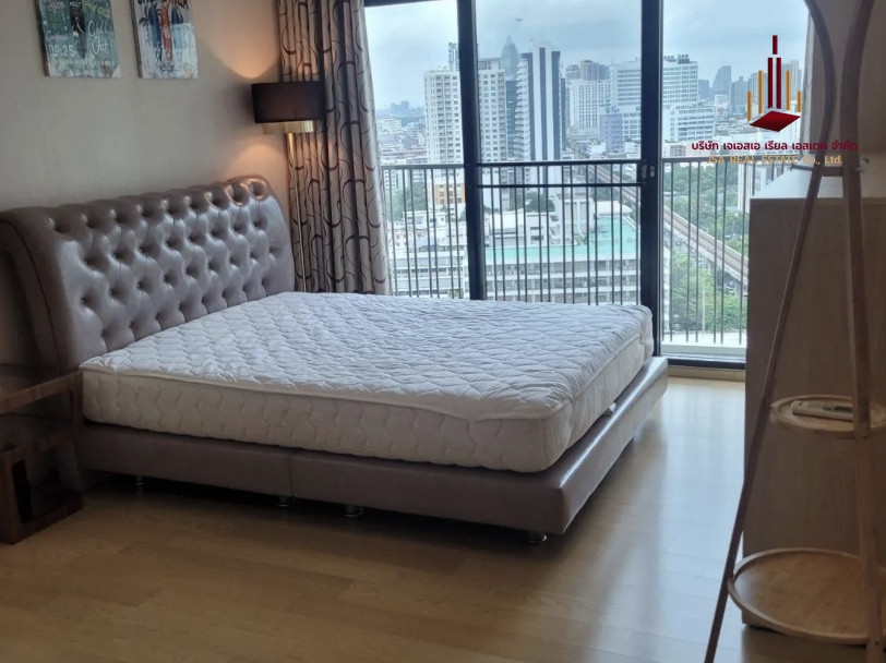 ✨ For  Rent: Noble Reform  Condo ✨  💰 Only 28,000 THB/month