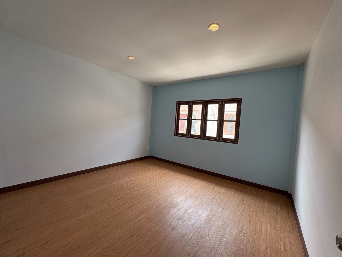 ขาย!!! หมู่บ้านดิเอ็มเมอรัล การ์เด้น 1 บางบัวทอง – รูปที่ 4