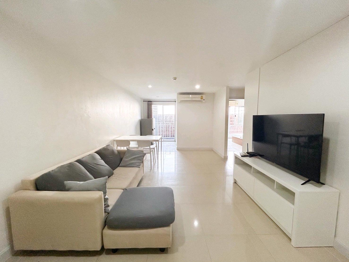 ห้องใหญ่มาก เช่า 2 ห้องนอน 1 ห้องน้ำ Regent Home 9 สุขุมวิท 64 ห้องใหญ่มาก เช่า 2 ห้องนอน 1 ห้องน้ำ Regent Home 9 สุขุมวิท 64