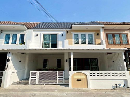 ขายทาวน์โฮม บึงวรกิจ หมู่บ้านเพิ่มทรัพย์ ศรีราชา 3 ห้องนอน รีโนเวทใหม่ ใกล้นิคมปิ่นทอง