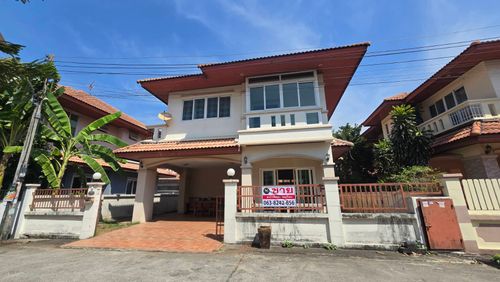 2-story detached house for sale, Than Mankong Village 1, Khlong Nueng, Khlong Luang, Pathum Thani, area 54.3 square wah, usable area 193 square meters, 3 bedrooms, 3 bathrooms, parking for 2 cars in the house.