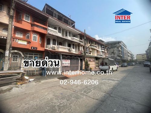 ทาวน์เฮ้าส์ 3 ชั้น 24.9 ตร.ว. หมู่บ้านฉัตรนครบางแค-บางบอน ซอยฉัตรนคร ซอย2 ถนนกัลปพฤษ์ ถนนเพชรเกษม-กาญจนาภิเษก ถนนบางบอน1 เขตบางแค กรุงเทพมหานคร