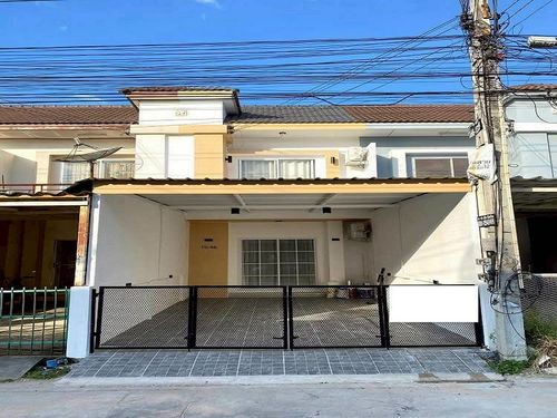 2-bedroom townhome for sale in Laem Chabang, Golden Place Village, Saha Group, Sriracha.