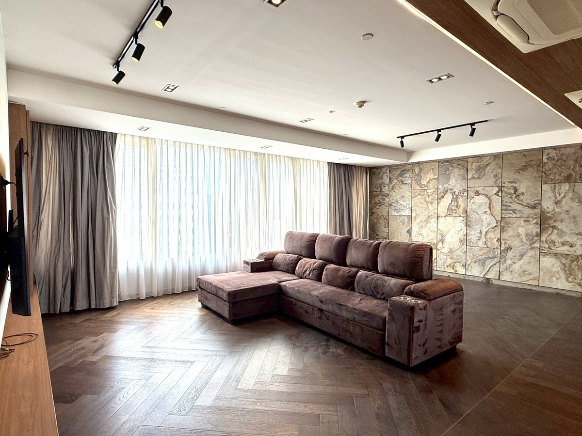 Pet Friendly (4 Bed 232 Sqm)🐱🐶 RENT @BTS Thonglor 📣 - Rental Price 140,000 THB  Negotiable