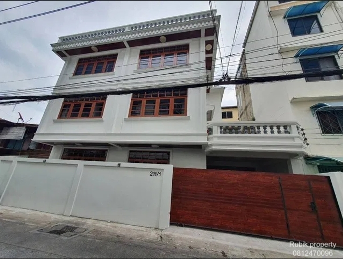 🏡✨ ขายบ้านเดี่ยว 3 ชั้น + Rooftop | Renovate ใหม่ทั้งหลัง · ทำเลเจริญนคร RB1702 เข้า–ออกได้ทั้ง ซอยเจริญนคร 34 และ ซอยเจริญนคร 40