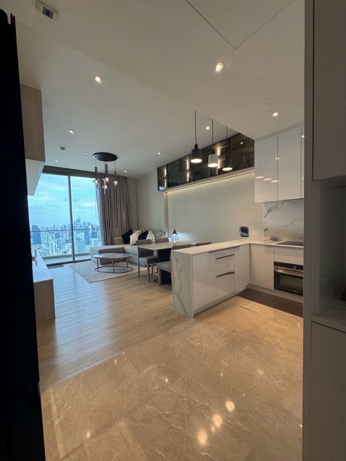 2BR River View Residence ที่ Magnolia Waterfront ติดไอคอนสยาม ห้องเพดานสูง 94 ตร.ม. ชีวิตริมแม่น้ำระดับพรีเมียม เหมาะอยู่อาศัยหรือลงทุน