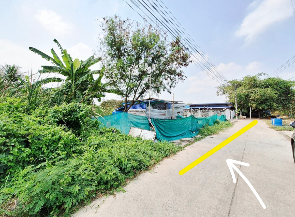 🏡 Land, 2-sided road, Nakhon Pathom, Nakhon Chai Si, Soi Suwan, good location, convenient travel.