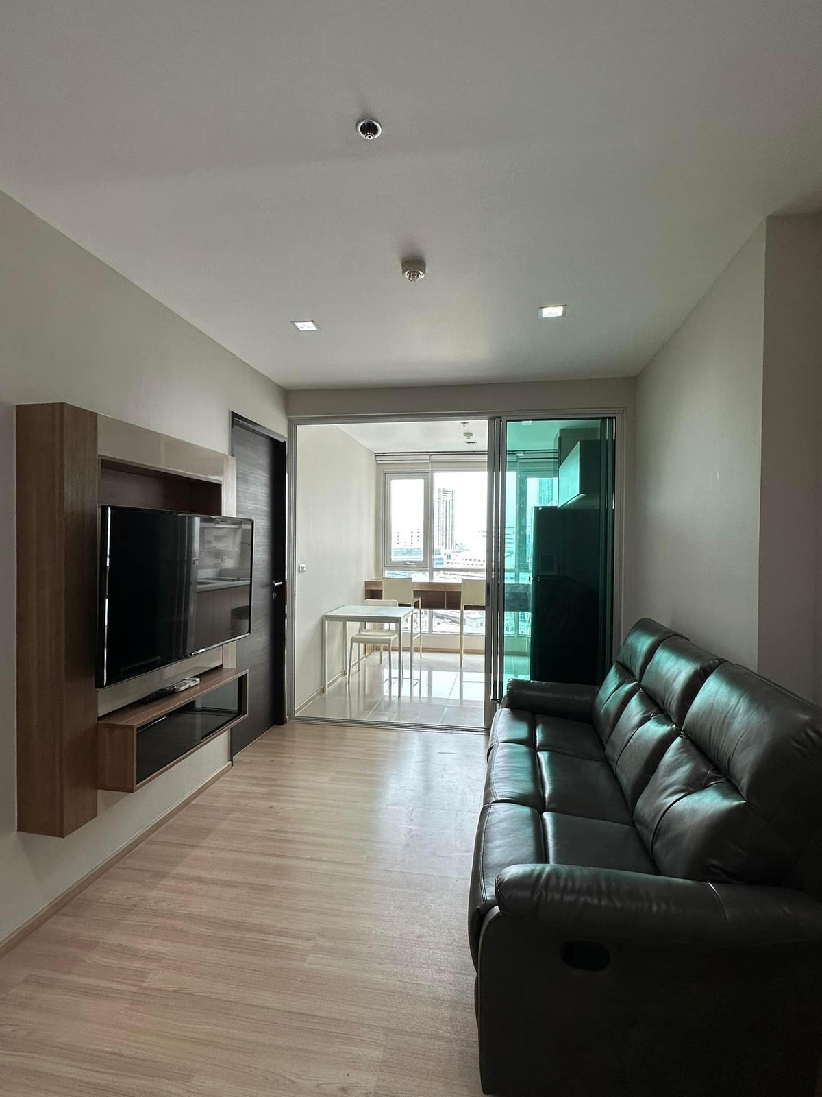 For Rent : Rhythm sathorn 1ห้องนอน 1ห้องน้ำ ห้องสวย เฟอร์นิเจอร์ครบ พร้อมเข้าอยู่ – รูปที่ 3