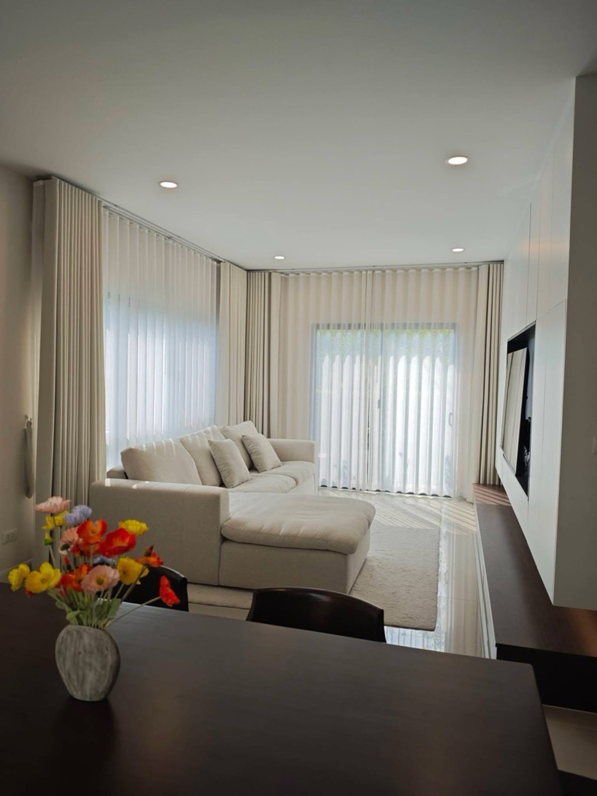 Single house, elegant style, good price Single house, elegant style, good price