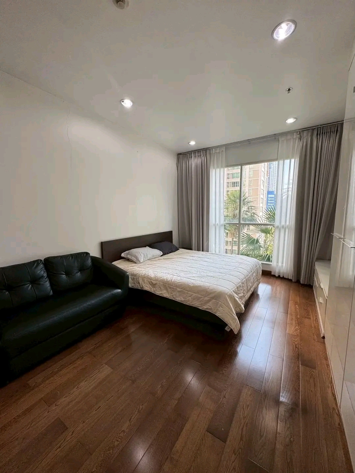 New Room // The Address Chitrom Studio 42 Sqm Fullyfurnish , Welcome Foreign 20,000-