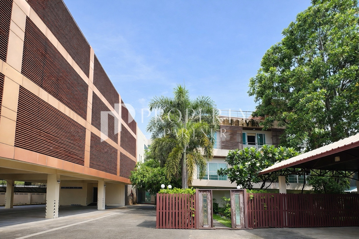 ขายอาคารสำนักงาน + บ้านหรู สุขุมวิท 101ที่ดินแปลงใหญ่ จอดรถ 20–30 คัน ใกล้ BTS ปุณณวิถี ขายอาคารสำนักงาน + บ้านหรู สุขุมวิท 101ที่ดินแปลงใหญ่ จอดรถ 20–30 คัน ใกล้ BTS ปุณณวิถี