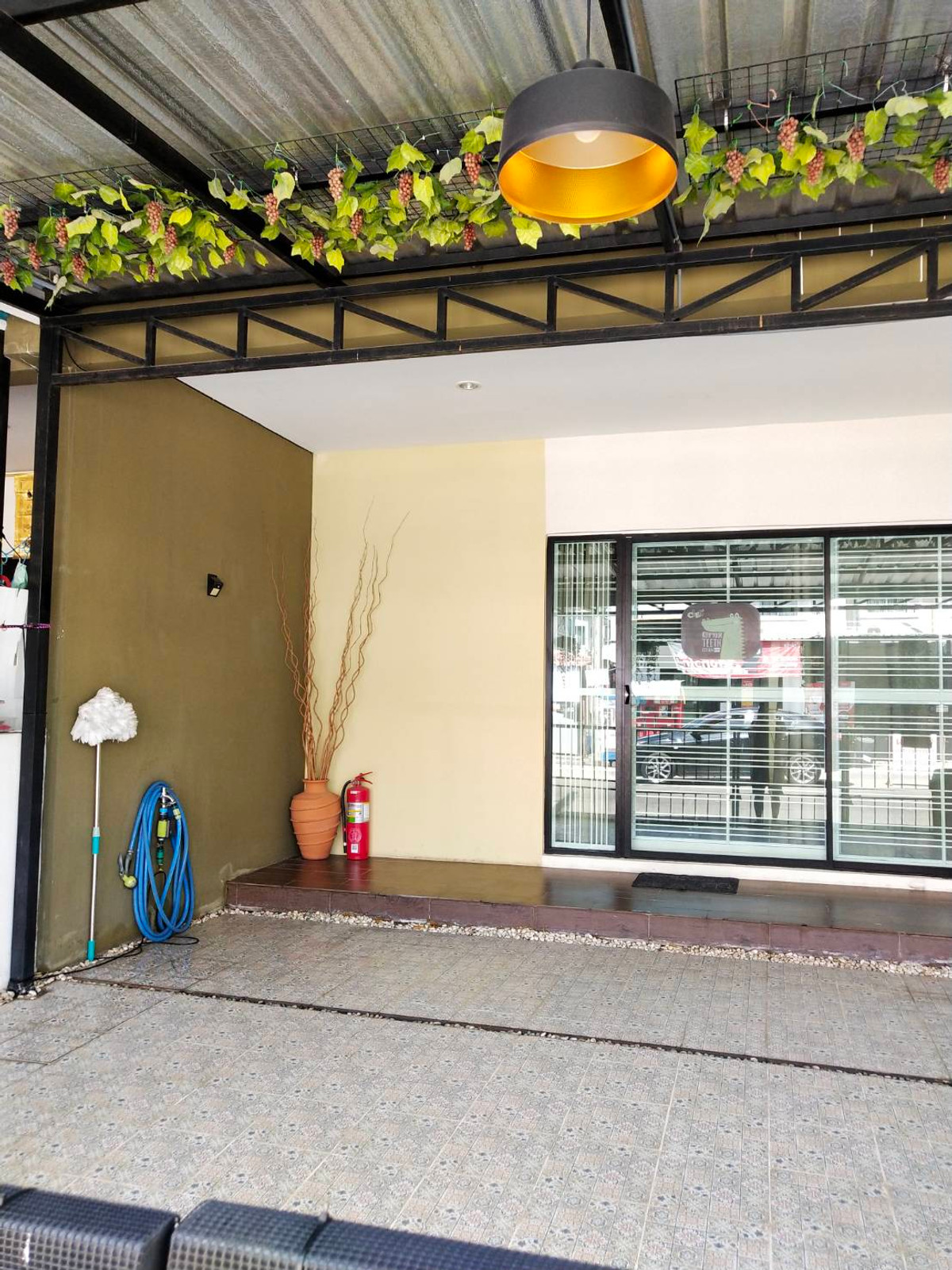 urgent! Townhome for sale, Pruksa Village 7 (Delight), Pracha Uthit 90, fully furnished, 4 air conditioners, ready to move in, convenient location near the market. – รูปที่ 3