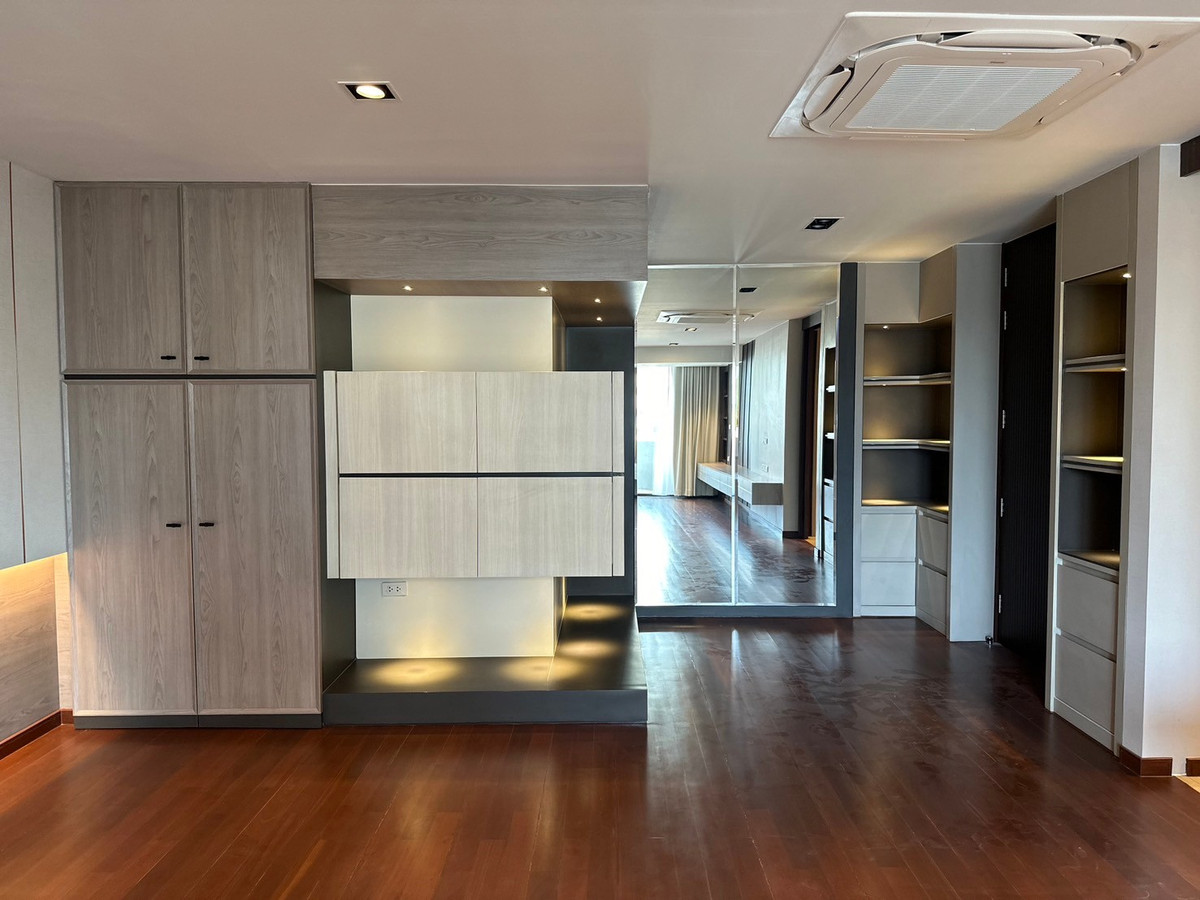 SL038/ขายคอนโด Ploen Chit Terrace Penthouse หรู 2 ชั้น ใจกลางเพลินจิต พื้นที่ใหญ่ 374 ตร.ม. รีโนเวทใหม่ พร้อมเข้าอยู่ – รูปที่ 2