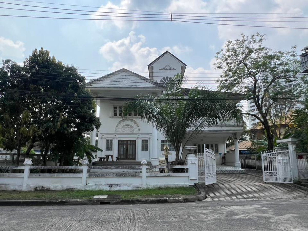 For Rent ▶️ 5BR Luxury Mansion 650 SQ.M. on Main Ramindra Road & Next to Pink Line | Magmai Village Ramindra 103/3 For Rent ▶️ 5BR Luxury Mansion 650 SQ.M. on Main Ramindra Road & Next to Pink Line | Magmai Village Ramindra 103/3