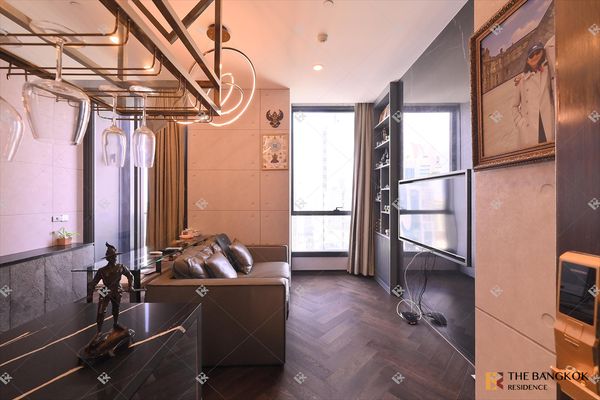 The Esse Sukhumvit 36 🌃 ห้องดีไซเนอร์หรู ตกแต่ง Modern โทนเข้มสุดพรีเมียม ใกล้ Bts ทองหล่อ