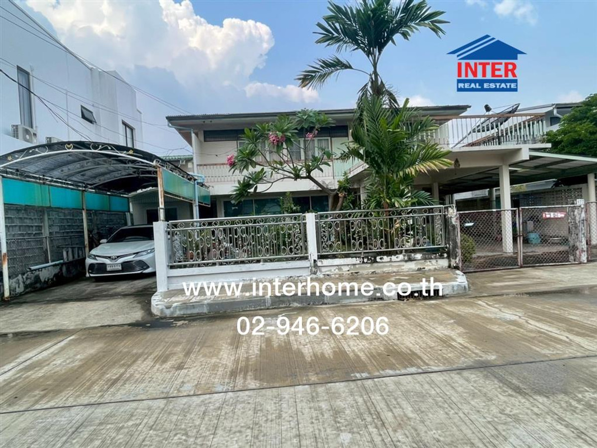 Land + 2-story house, 80 sq m. Land + house, National Housing Authority Village. Soi Nawamin 14, Nawamin Road, Lat Phrao-Seri Thai Road, Bang Kapi District, Bangkok