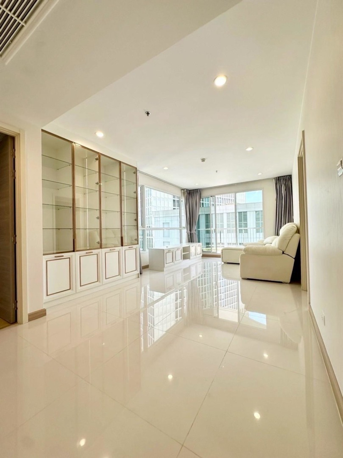 🔥Rent & Sale at Supalai Riva Grand Rama 3 🔥2BR 2BR.🔥50,000🔥10M 🔥99.53sqm. Floor20 🔥Rent & Sale at Supalai Riva Grand Rama 3 🔥2BR 2BR.🔥50,000🔥10M 🔥99.53sqm. Floor20