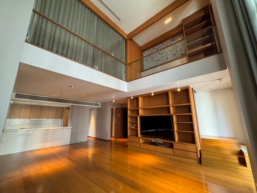 🏙️✨ ให้เช่า!! ห้องดูเพล็กซ์หายาก ที่ The Sukhothai Residences, ห้องขนาดใหญ่ พร้อมลิฟต์ส่วนตัว ระเบียงชมวิวเมือง และจากุชชี่ส่วนตัว, ทำเลใจกลางเมือง ย่านสาทร ใกล้ One Bangkok และ MRT ลุมพินี 