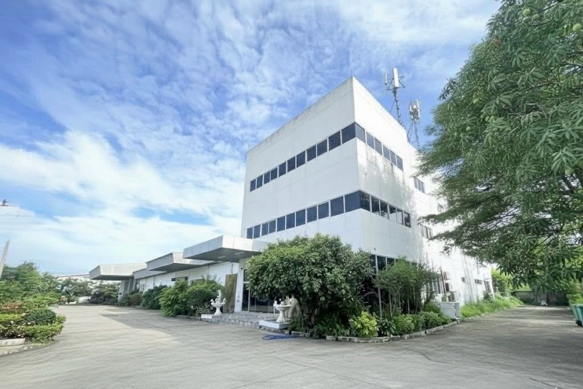 Factory for Sale Lat Krabang Purple Zone Licensed Factory with Warehouse and Office 6700 sq.m 800 KVA Power Near Suvarnabhumi Airport Industrial Investment Opportunity