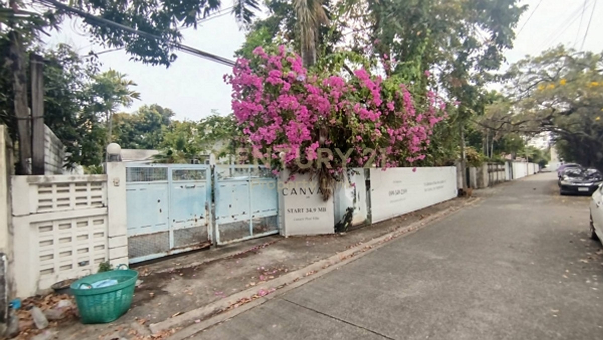 High-Potential Plot for Super Prime Luxury Residence No.59-LA-69001 High-Potential Plot for Super Prime Luxury Residence No.59-LA-69001