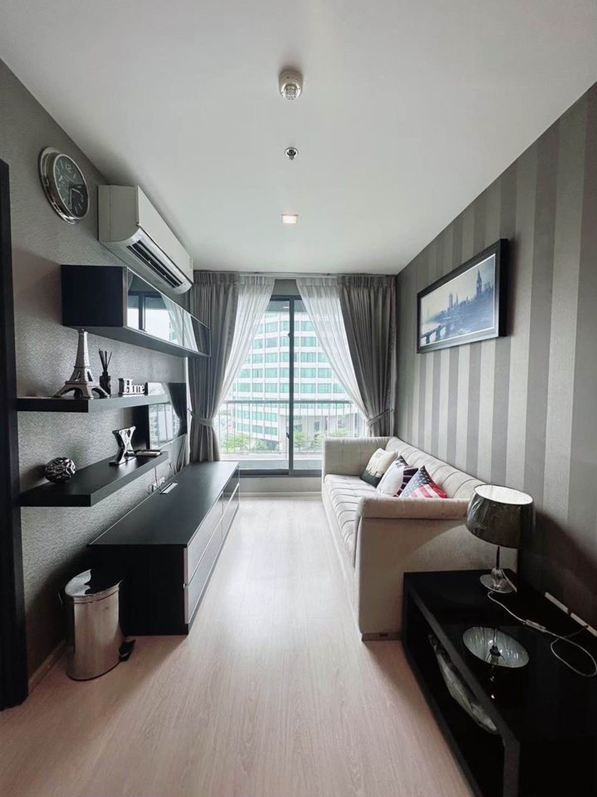 Condo for Rent: Rhythm Sukhumvit 44/1 Near BTS Phra Khanong (approx. 50 meters)