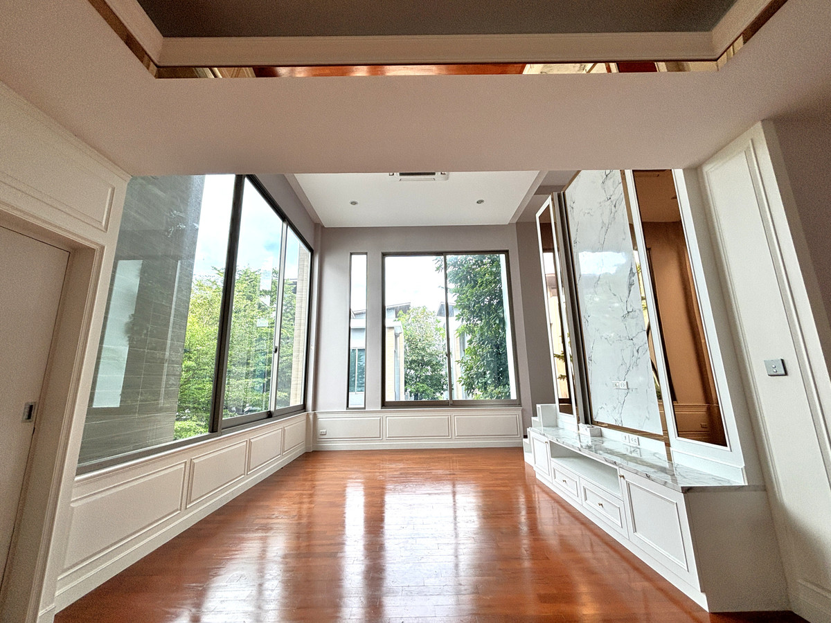 For rent, 3-story detached house, Nirvana Beyond Rama2, fully furnished, has swimming pool. For rent, 3-story detached house, Nirvana Beyond Rama2, fully furnished, has swimming pool.
