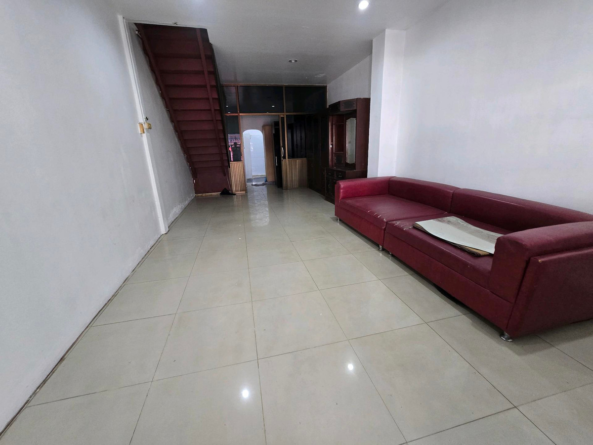 For rent, 2-story townhouse, corner house, Ekkachai 46, community near Big C Kanlapaphruek. – รูปที่ 4