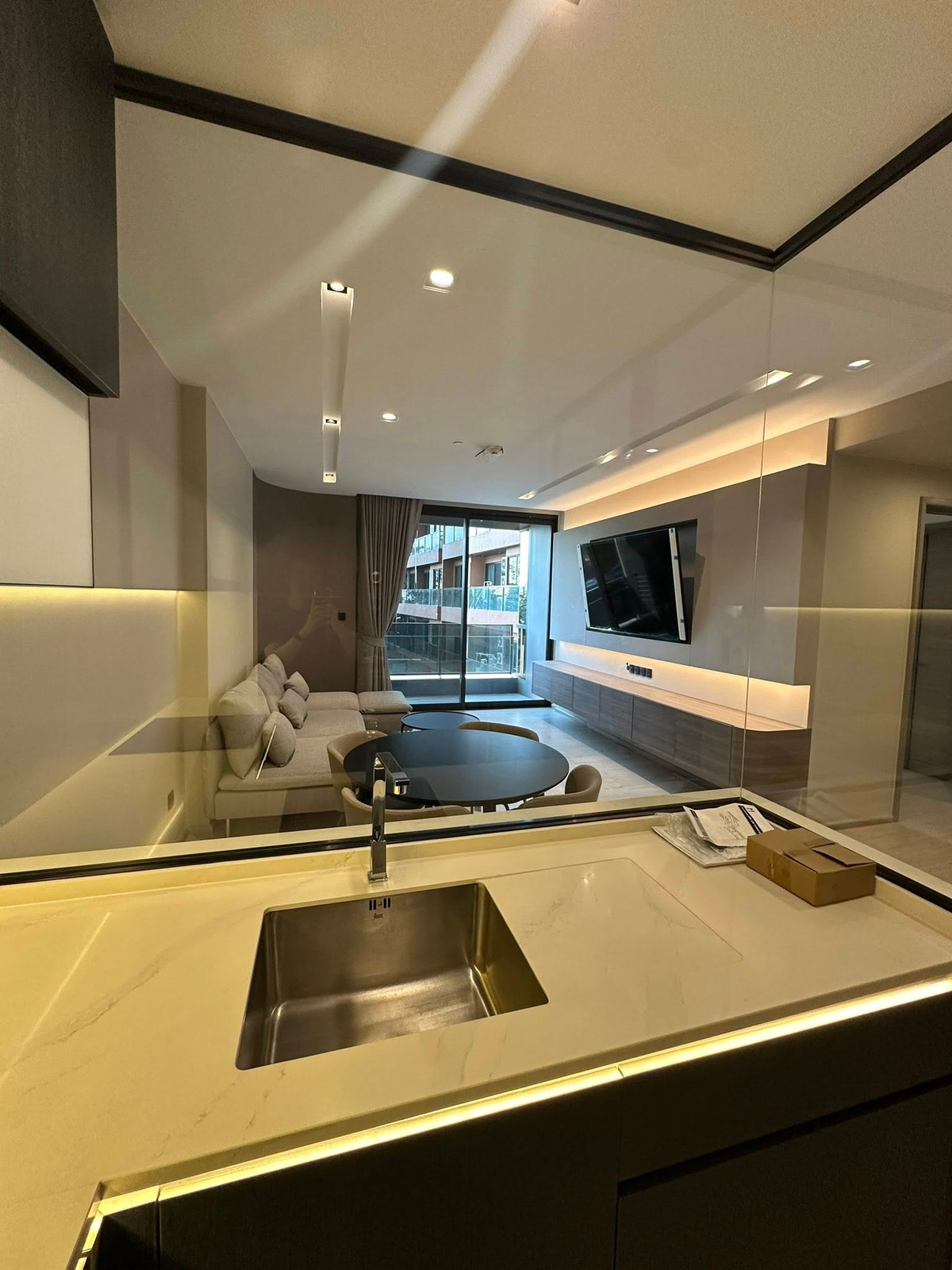 +++ เช่าด่วน+++ The Room Sukhumvit 38** 2 ห้องนอน ขนาด 79 ตรม. แต่งครบพร้อมอยู่!!! 