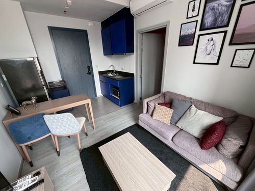 ✅ Stylish Fully Furnished Unit at XT Ekkamai – Ready to Move In ✅