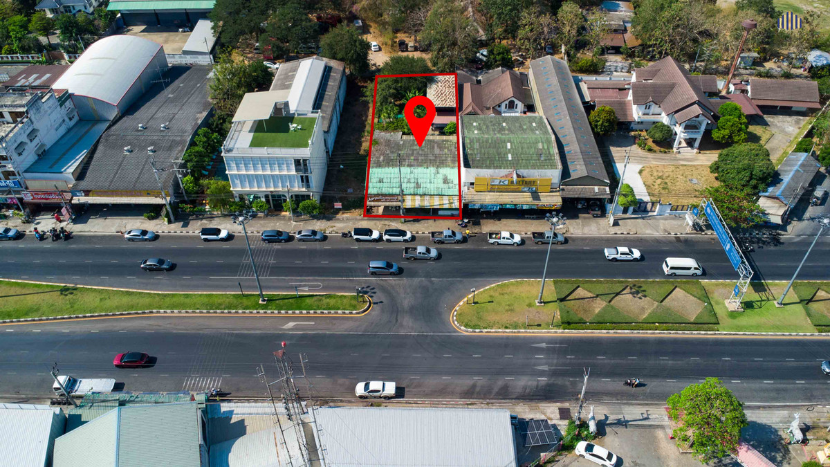 ทำเลค้าขาย! ใจกลางเมืองกาญ ขาย ที่ดินพร้อม บ้านสวน 189 ตารางวา ผังสีชมพู  ติดถนน 2 ด้าน!! แสงชูโต  ขาย ใกล้ทางแยกสะพานข้ามแม่น้ำแคว ถนน แควใหญ่  หน้ากว้าง 16 เมตร ราคาดีมาก!! 