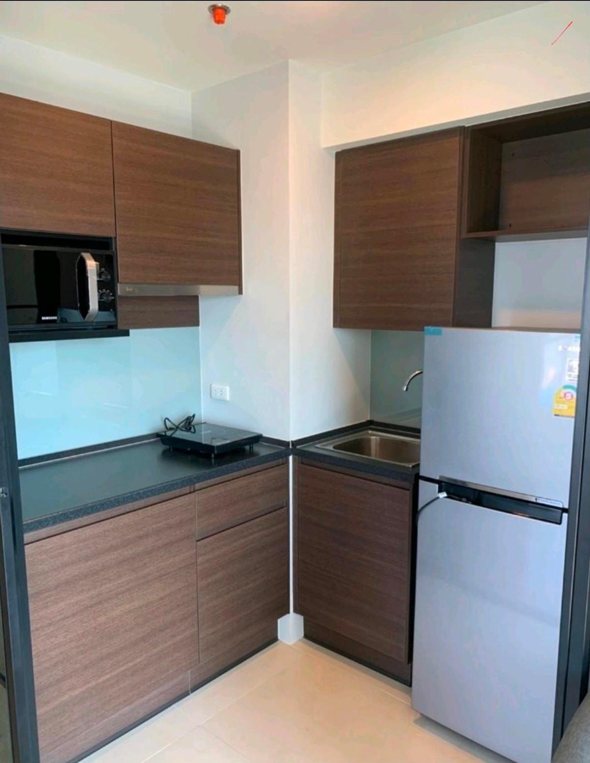For sale or rent BRIX Condo Charan Sanitwong 64 BRIX Condo Charan 64 Condominium Soi Charansanitwong 64 Charansanitwong, Bang Yi Khan Subdistrict, Bang Phlat District, Bangkok Area 52.20 sq m. 2 bedrooms, 2 bathrooms, 1 living room 9th floor, corner  – รูปที่ 3