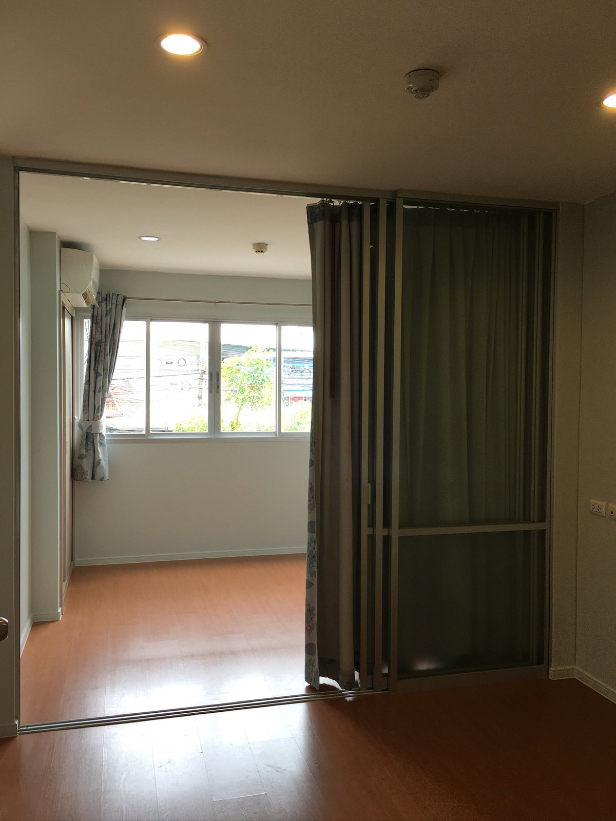 (Code S5404) Condo for sale Lumpini Condo Town Raminthra - Latplakhao: Lumpini Condo Town Raminthra - Latplakhao (Code S5404) Condo for sale Lumpini Condo Town Raminthra - Latplakhao: Lumpini Condo Town Raminthra - Latplakhao