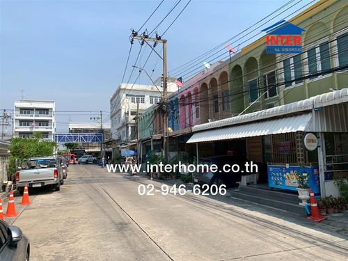 Commercial building, 2 floors, 18 sq m, commercial building, Soi Chokchai 4, Soi 31/1, near Paolo Hospital, Chokchai 4, Chokchai 4 Road, Lat Phrao Road, Bang Kapi District, Bangkok