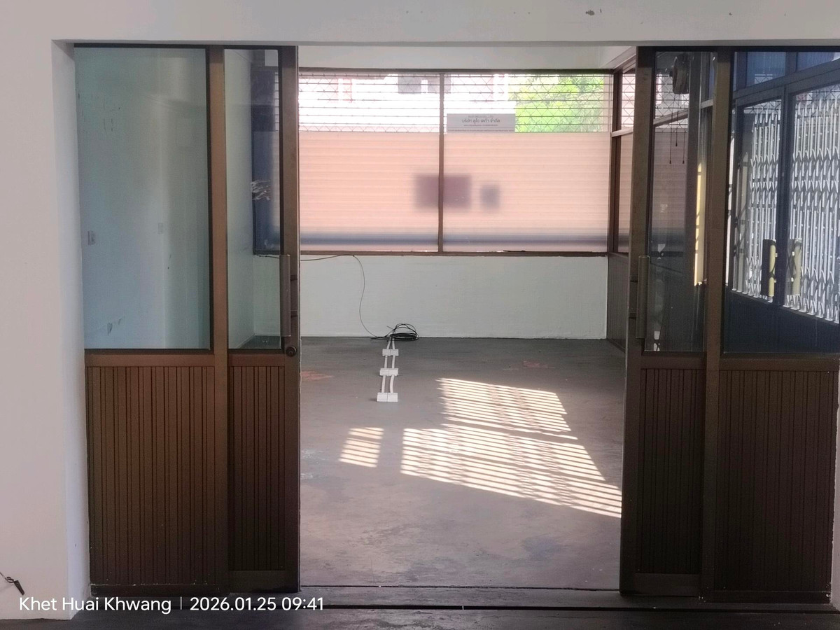 Office for rent in Rachadaphisek Huikwang Suttisan  – รูปที่ 2