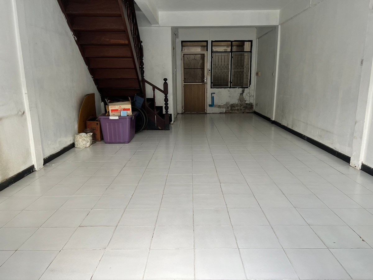 ทาวเฮ้าน์ 2 ชั้น 2 ห้องนอน 2 ห้องน้ำ นวมินทร์68 – รูปที่ 2