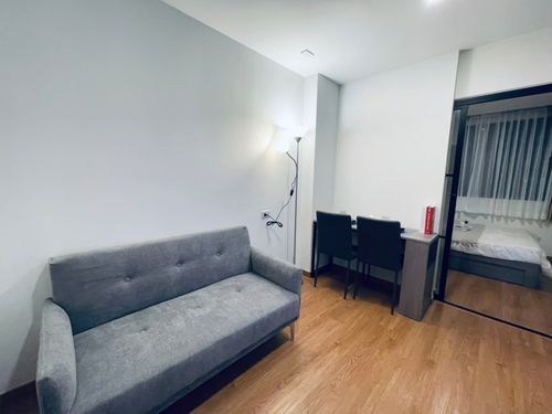 Condo for rent Magnix Ramintra 21, very good location.