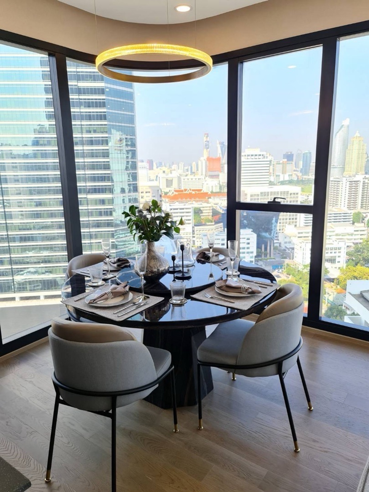 📍 For Rent | 2BR Best Deal at 🏙️ Ashton Chula–Silom🔥 2 ห้องนอน 2 ห้องน้ำ | 66 ตร.ม. | เพียง 60,000฿ / เดือน 🔥📞 Contact: Aomam (Agent) Tel / Line ID: 095-587-1692 WhatsApp: +66 95 587 1692 – รูปที่ 4